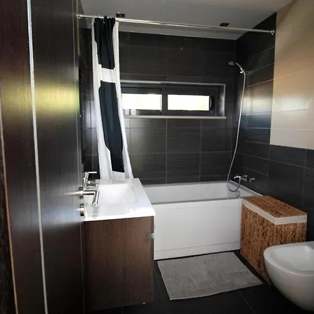 Apartment Townhouse 3 Bedroom Townhouse Olhos De Agua Communal Pool At03