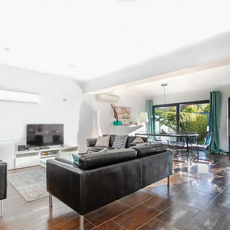 Townhouse 3 Bedroom Townhouse Olhos De Agua Communal Pool At03 *